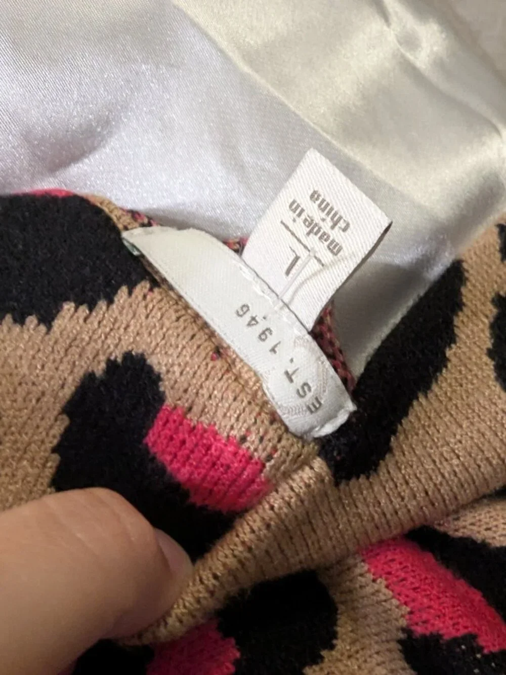 CATO Leopard print skirt. Hot pink💞 - Picture 2 of 6